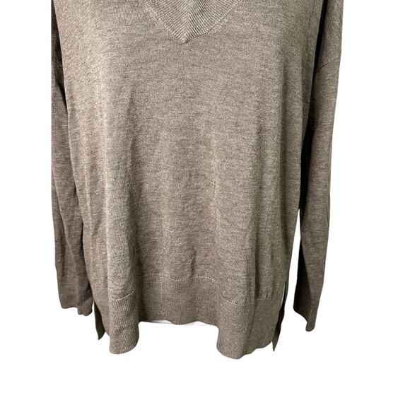 Treasure & Bond Sweater Cashmere Blend Lightweight V Neckline Brown Medium NWOT - Picture 4 of 9